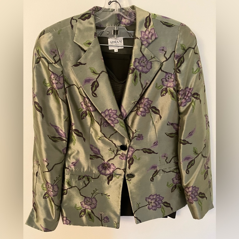 ARMANI Collezioni green suit size 10 in top and skirt